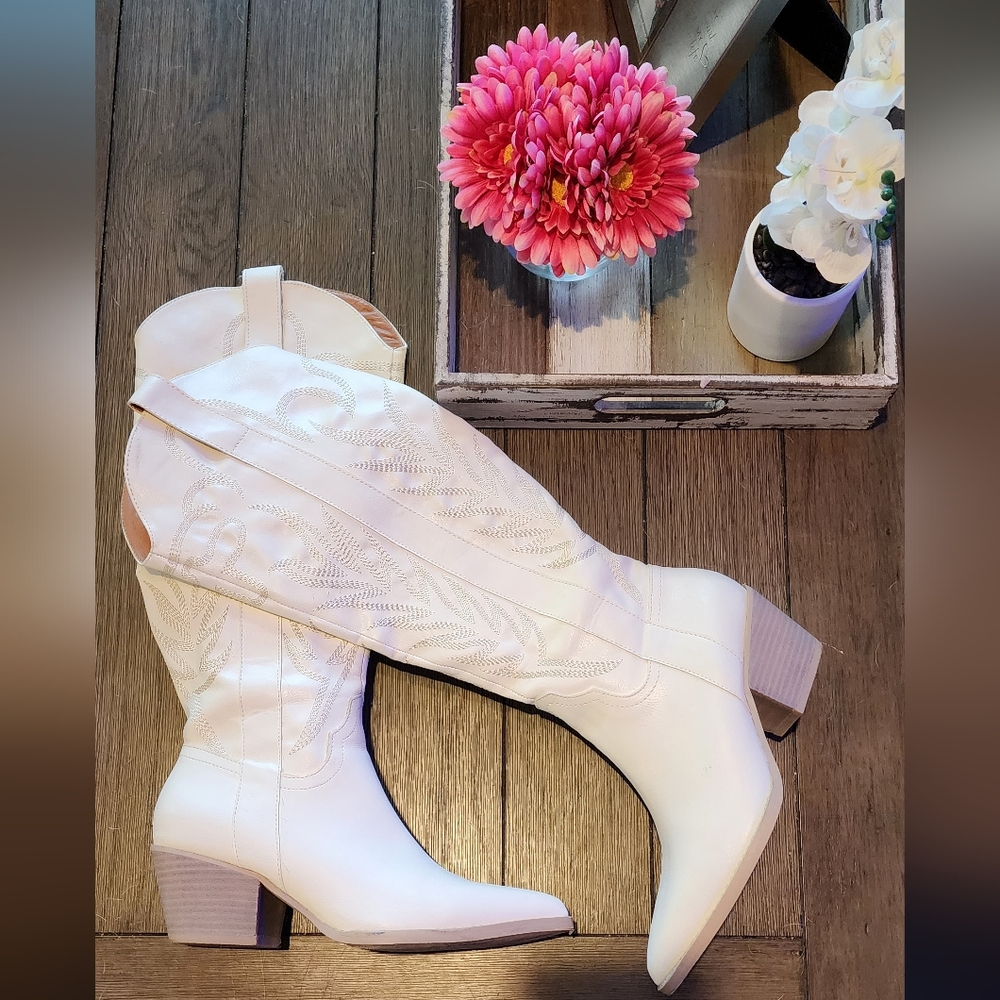 Women's White Western Cowboy Boots